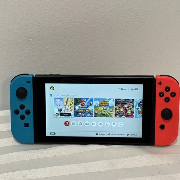 Nintendo Switch Console Bundle With 3 Games & Controller 2 Wheels - Picture 7 of 13